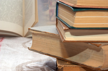 公积金缴纳基数和工资有关系吗