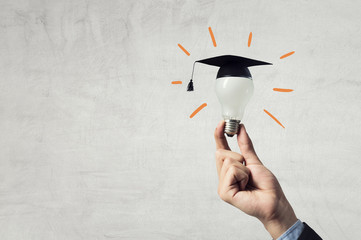 年满70的老人可以办理深圳居住证吗