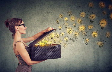 年满70的老人可以办理深圳居住证吗