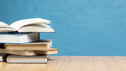 沉木放在鱼缸里水发黄怎么办