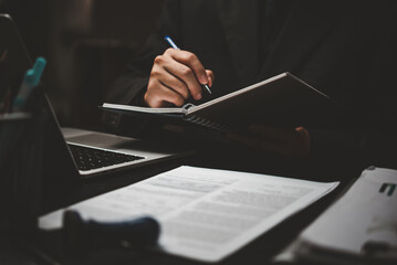 五菱之光离合器踩着重怎么办