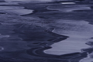 公积金缴纳基数和工资有关系吗