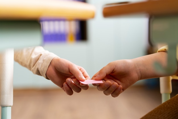 大货车刹车片着火火了怎么办